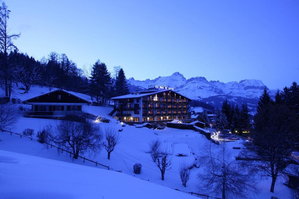 Hotel Aux Ducs De Savoie Combloux Exterior foto